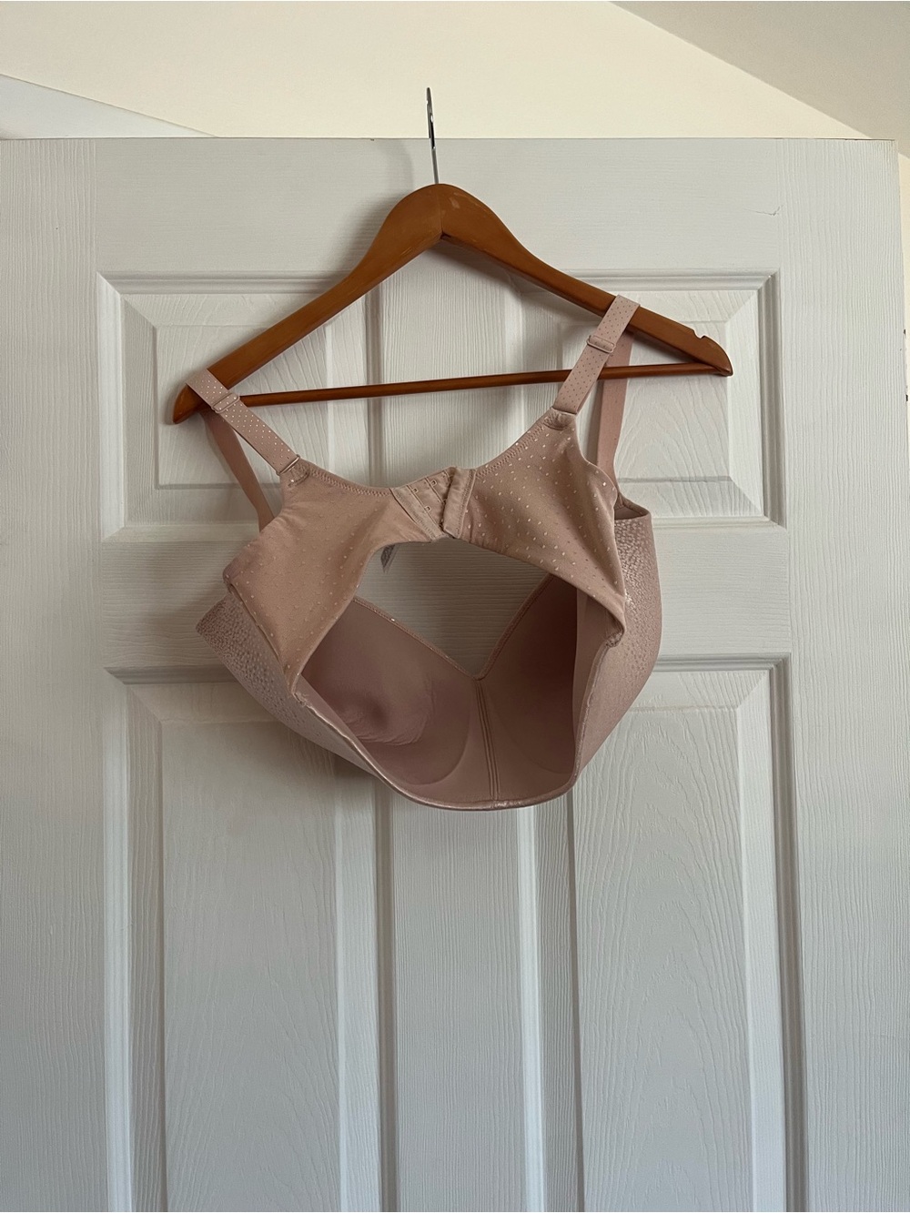 Wacoal • Smooth Wireless Bra in Blush - Picture 3 of 3